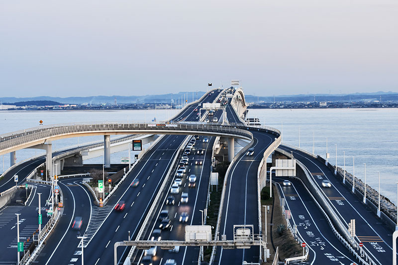 千葉県の高速道路「うみほたる」
